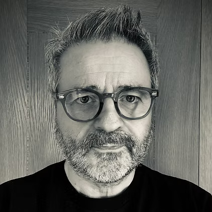 Simon Tucker